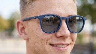 Izipizi Sun #E Navy Blue Gegenereerde afbeelding