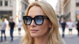 Tom Ford Beatrix-02 FT0613 01W 52 Gegenereerde afbeelding
